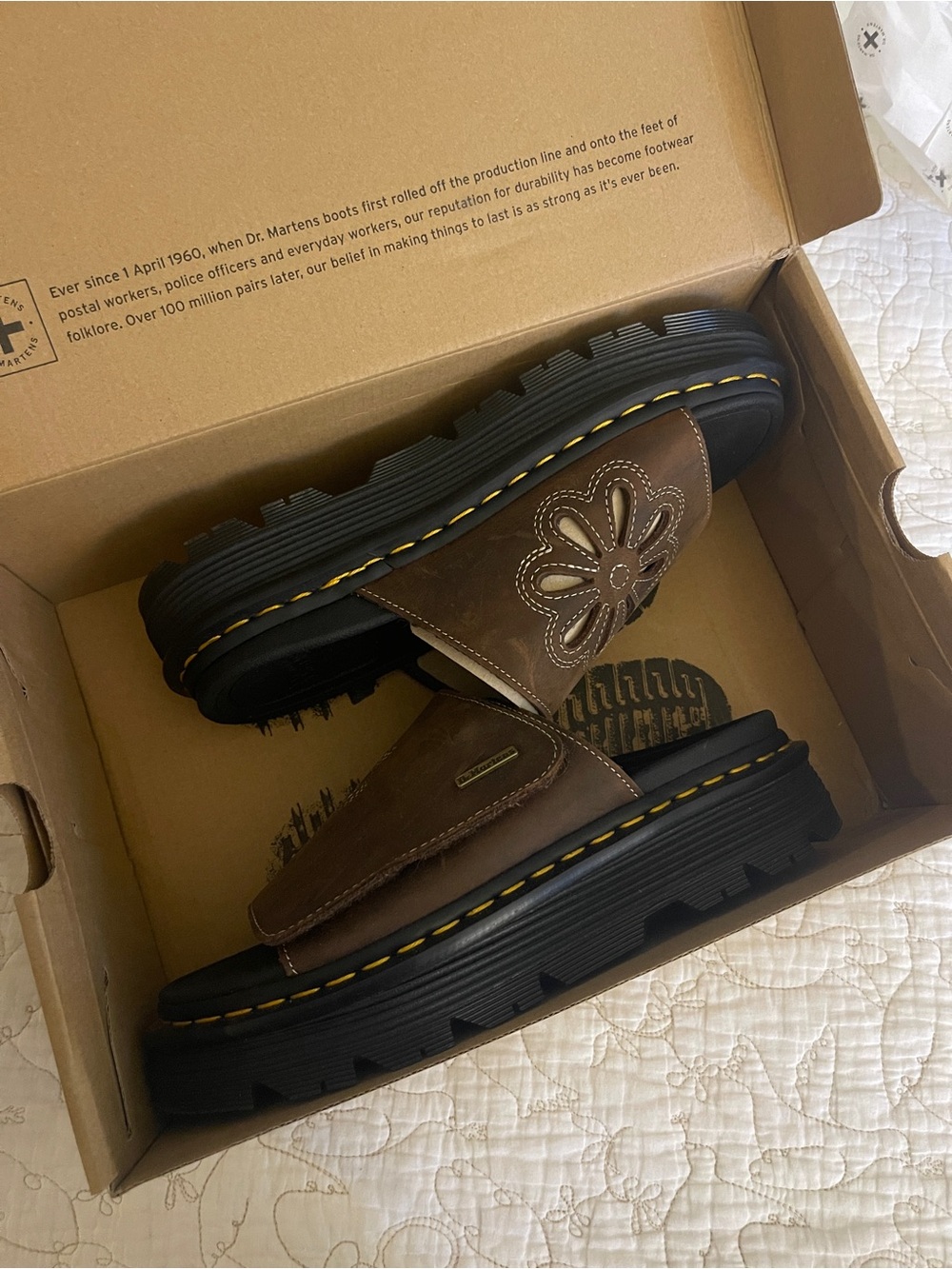 Dr. Martens ZEBZAG Flower Slides Dark Brown Crazy Horse Leather Women’s 9 - Picture 5 of 7